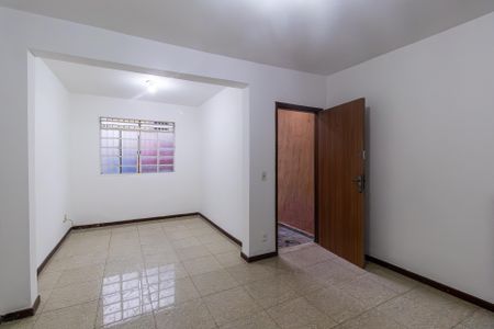 Sala de casa de condomínio para alugar com 3 quartos, 109m² em Dona Clara, Belo Horizonte