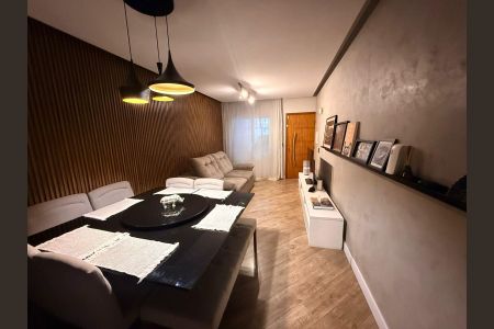 Casa à venda com 3 quartos, 90m² em Sítio Pinheirinho, São Paulo