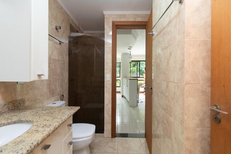 Banheiro de apartamento para alugar com 1 quarto, 60m² em Centro Histórico, Porto Alegre