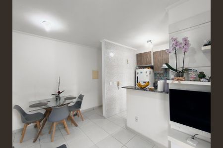 Sala de apartamento à venda com 2 quartos, 56m² em Vila Nova Medeiros, Jundiaí