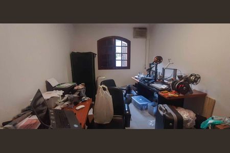 Casa à venda com 3 quartos, 123m² em Bonfim, Osasco