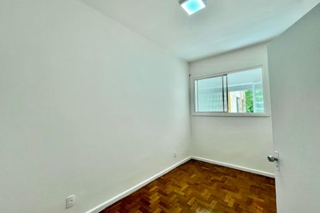 Quarto de apartamento à venda com 1 quarto, 32m² em Leme, Rio de Janeiro