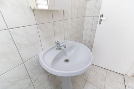 Banheiro da Suíte de casa para alugar com 1 quarto, 40m² em Vila Gumercindo, São Paulo