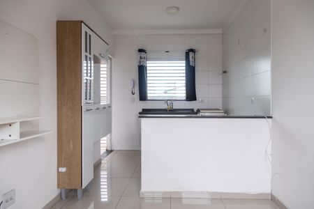 Sala/Cozinha de apartamento para alugar com 1 quarto, 66m² em Vila Pedroso, São Paulo