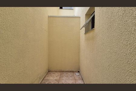 Area externa de kitnet/studio para alugar com 1 quarto, 29m² em Bangú, Santo André