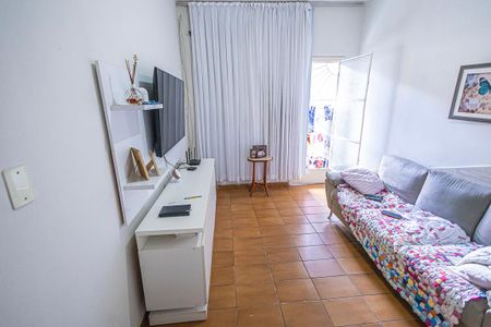 sala de casa para alugar com 2 quartos, 221m² em Candelária, Belo Horizonte
