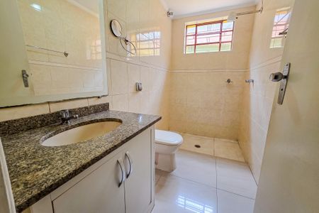 Casa à venda com 2 quartos, 152m² em Vila Lucinda, Santo André