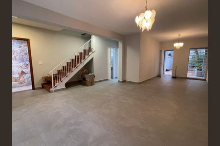 Sala de casa para alugar com 3 quartos, 180m² em Parque Continental, São Paulo