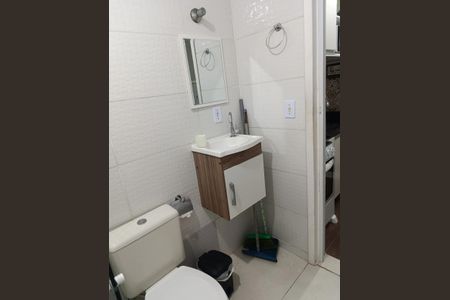 Banheiro de apartamento para alugar com 1 quarto, 21m² em Cidade Ocian, Praia Grande
