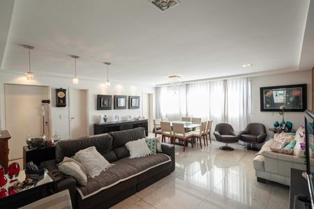 Sala de apartamento à venda com 3 quartos, 174m² em São José, Belo Horizonte