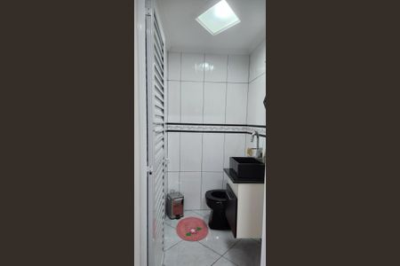 Banheiro de casa à venda com 3 quartos, 112m² em Jardim das Maravilhas, Santo André