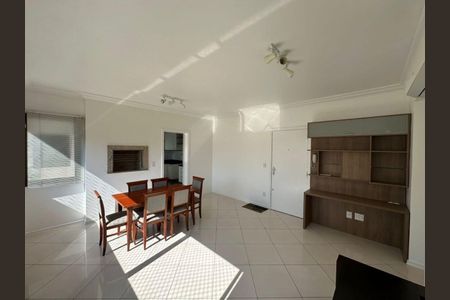 Sala de apartamento para alugar com 1 quarto, 54m² em Mont’Serrat, Porto Alegre