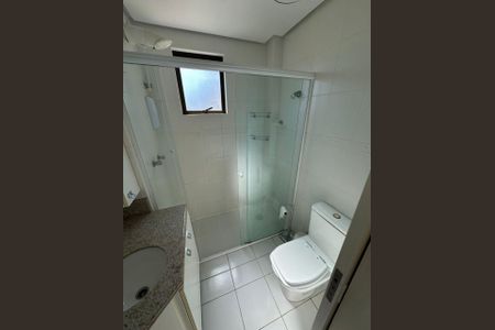 Banheiro de apartamento para alugar com 1 quarto, 54m² em Mont’Serrat, Porto Alegre