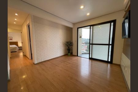 Sala de apartamento para alugar com 2 quartos, 75m² em Caxingui, São Paulo