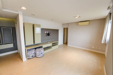 Sala de apartamento para alugar com 3 quartos, 93m² em Parque Senhor do Bonfim, Taubaté