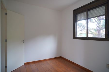 Quarto 1 de apartamento à venda com 2 quartos, 75m² em Jardim Floresta, Porto Alegre