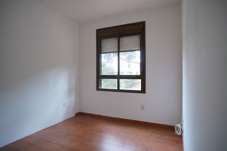Quarto suíte de apartamento à venda com 2 quartos, 75m² em Jardim Floresta, Porto Alegre