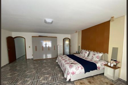 Foto 01 de casa à venda com 2 quartos, 167m² em Jardim Eliane, São Paulo