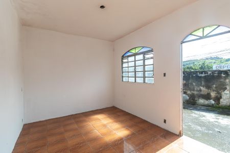 Sala de casa para alugar com 2 quartos, 80m² em Pedra Branca (justinópolis), Belo Horizonte
