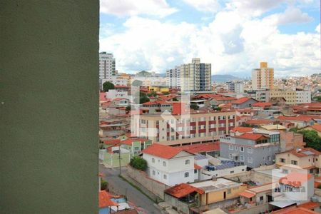 Vista de apartamento à venda com 2 quartos, 55m² em Ipiranga, Belo Horizonte