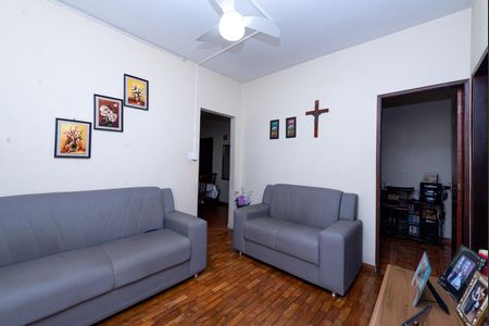 Casa à venda com 5 quartos, 420m² em Tirol, Contagem