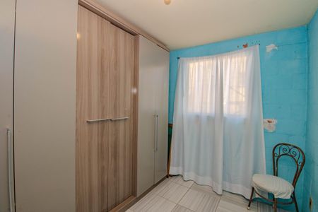 Quarto 1 de apartamento para alugar com 2 quartos, 42m² em Mário Quintana, Porto Alegre