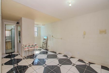 Sala de apartamento para alugar com 2 quartos, 42m² em Mário Quintana, Porto Alegre