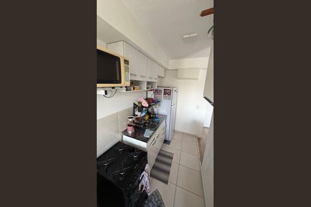 Cozinha de apartamento para alugar com 2 quartos, 48m² em Del Castilho, Rio de Janeiro