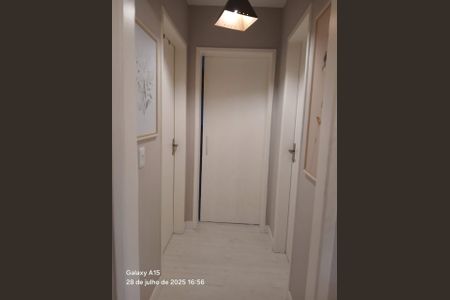 Corredor de apartamento à venda com 2 quartos, 70m² em Vila Conceição, Porto Alegre