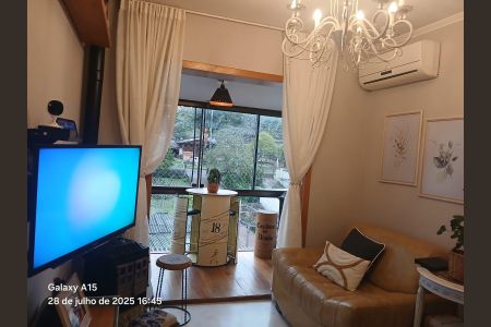 Sala de apartamento à venda com 2 quartos, 70m² em Vila Conceição, Porto Alegre
