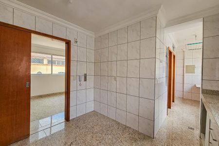 Apartamento para alugar com 3 quartos, 116m² em Carmo, Belo Horizonte