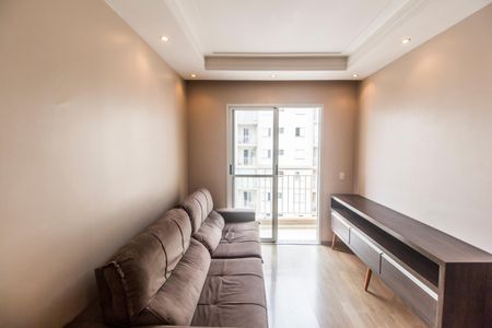 Sala de apartamento para alugar com 3 quartos, 68m² em Jardim Tupanci, Barueri