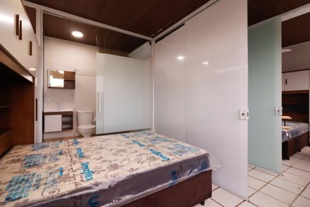Quarto de kitnet/studio para alugar com 1 quarto, 21m² em Parque Cisper, São Paulo