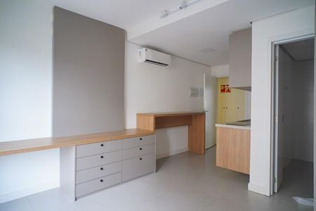 Sala _Quarto de kitnet/studio à venda com 1 quarto, 24m² em Independência, Porto Alegre