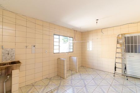 Sala/Cozinha de casa para alugar com 4 quartos, 130m² em Jardim Vera Cruz(Zona Leste), São Paulo