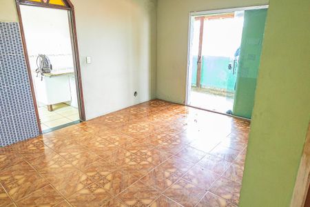 Sala de casa para alugar com 3 quartos, 250m² em Novo Glória, Belo Horizonte