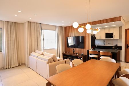 Sala de apartamento para alugar com 2 quartos, 76m² em Ipiranga, Belo Horizonte