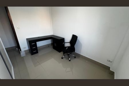 Quarto de apartamento para alugar com 2 quartos, 75m² em Santo Amaro, São Paulo