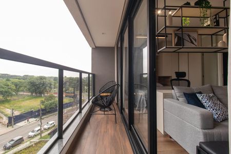 Sacada de kitnet/studio para alugar com 1 quarto, 35m² em Cristo Rei, Curitiba