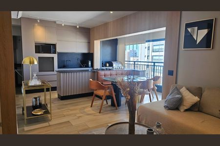 SALA de apartamento para alugar com 3 quartos, 98m² em Taquaral, Campinas