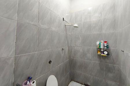 Banheiro de casa à venda com 2 quartos, 90m² em Jardim Santa Eudoxia, Campinas