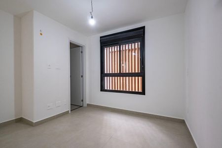 Suíte de casa de condomínio à venda com 2 quartos, 140m² em Paraíso, São Paulo