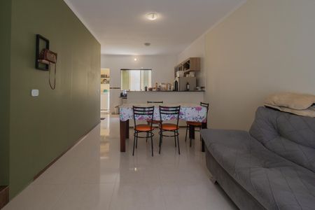 Sala/Sala de jantar de casa para alugar com 2 quartos, 66m² em Vila Feital, Mauá