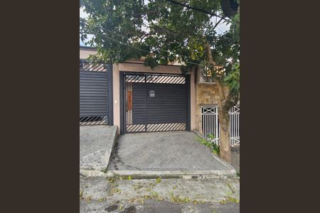 Fachada de casa para alugar com 2 quartos, 270m² em Jardim Mitsutani, São Paulo