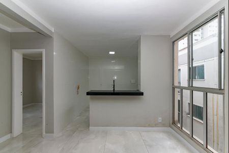 Cozinha de apartamento à venda com 2 quartos, 48m² em Estrela do Oriente, Belo Horizonte