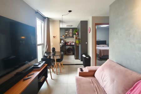 Sala de apartamento para alugar com 2 quartos, 43m² em Jardim Esmeraldina, Campinas