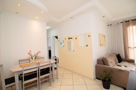 Sala de apartamento à venda com 3 quartos, 72m² em Jardim Bom Clima, Guarulhos