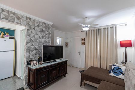 Sala de casa de condomínio para alugar com 3 quartos, 120m² em Jardim Santa Maria, São Paulo