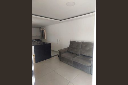 Sala de apartamento para alugar com 2 quartos, 50m² em Tribobó, São Gonçalo
