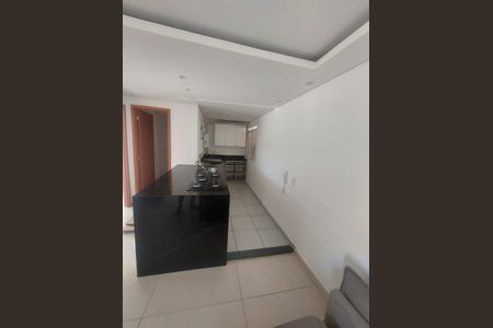 Cozinha de apartamento para alugar com 2 quartos, 50m² em Tribobó, São Gonçalo